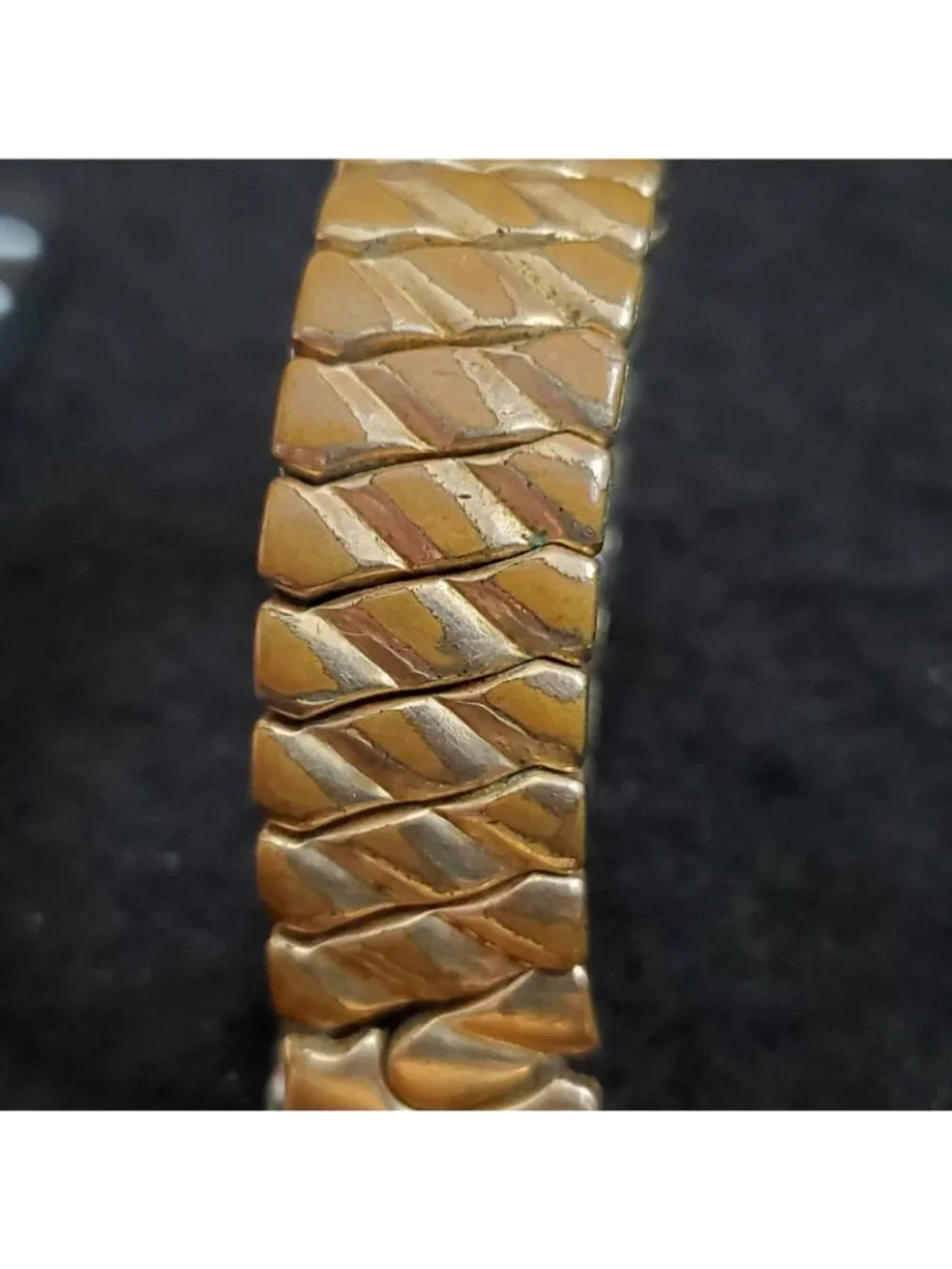 Vintage Mens Calvert Watch Gold Filled Expansion Band READ